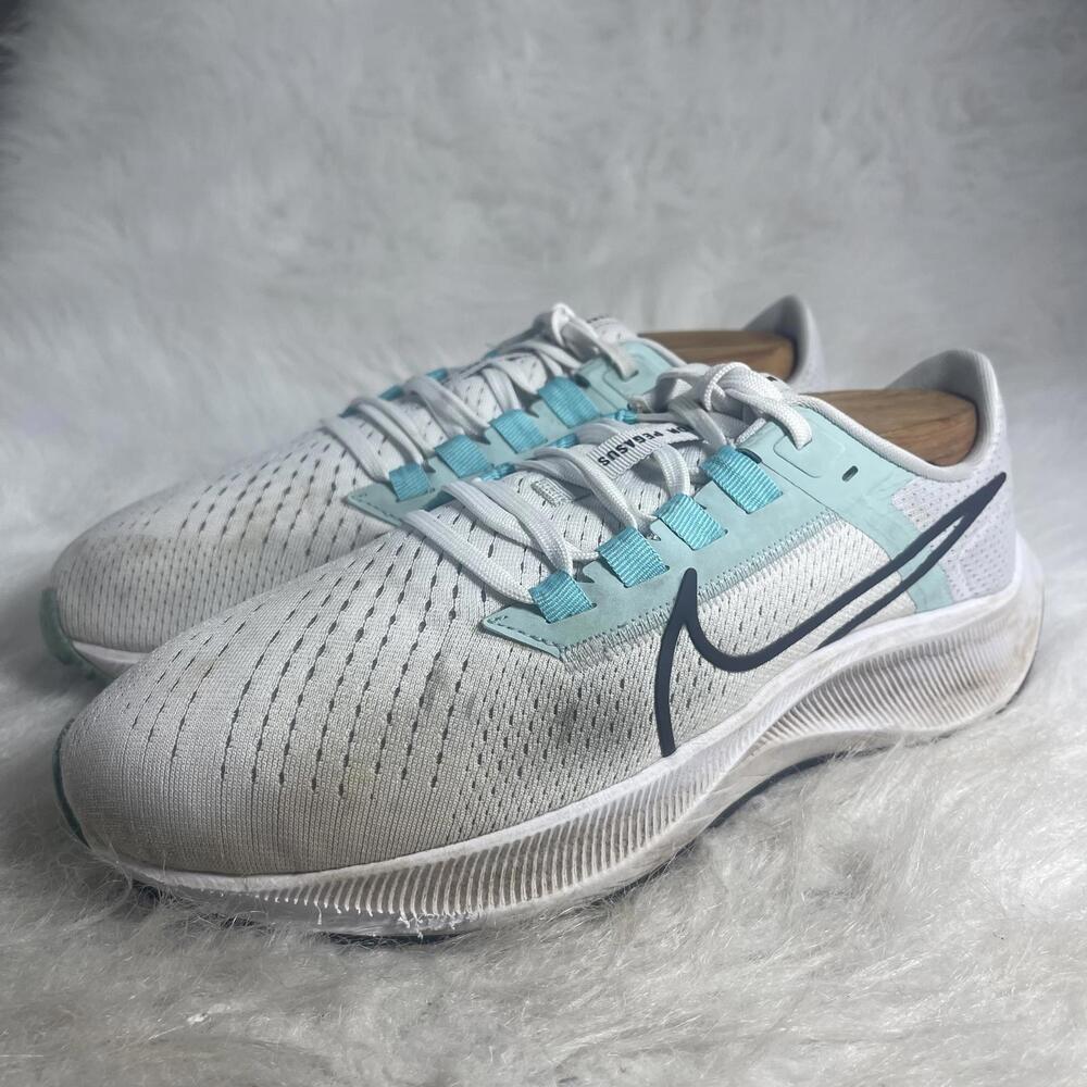 Nike Womens Air Zoom Pegasus 38 White/blue size 7.5